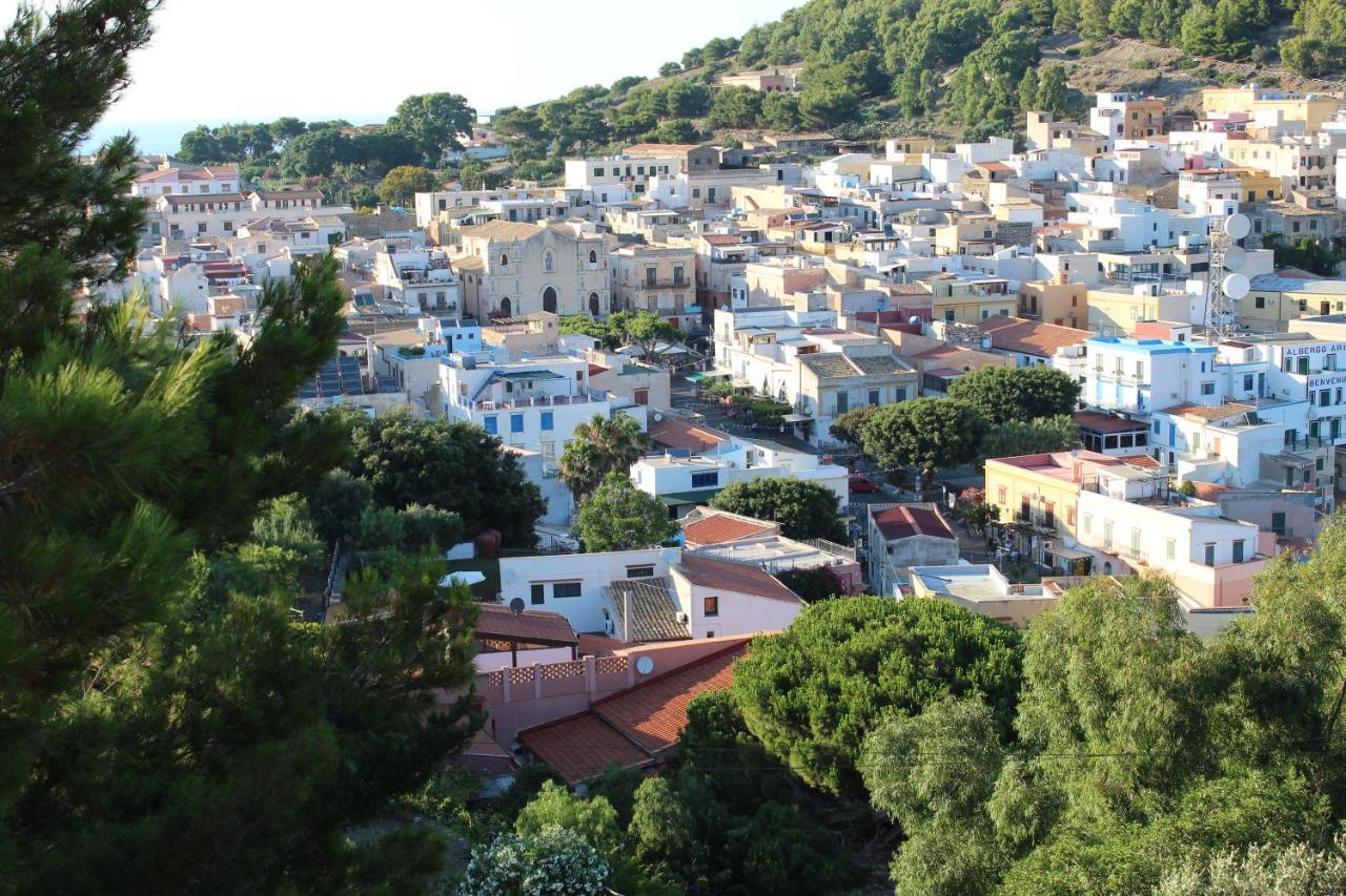 우스티카 Casa Clelia Piazza 빌라 외부 사진